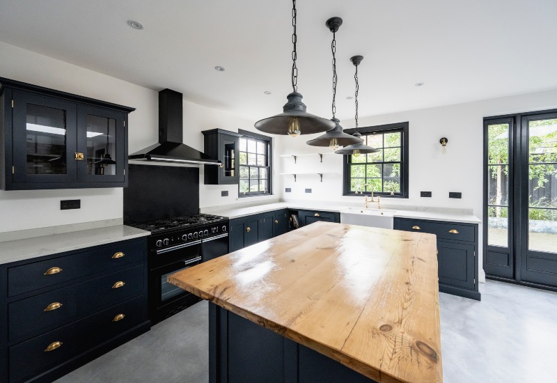 A stylish kitchen showcasing countertop fabrication techniques in the Greater Orlando Area
